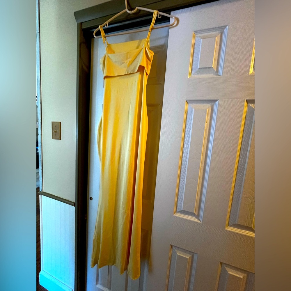 Elegant Yellow Maxi Dress